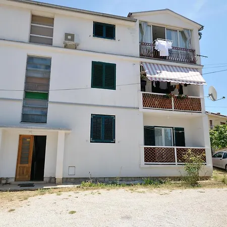 Paris Apartman *